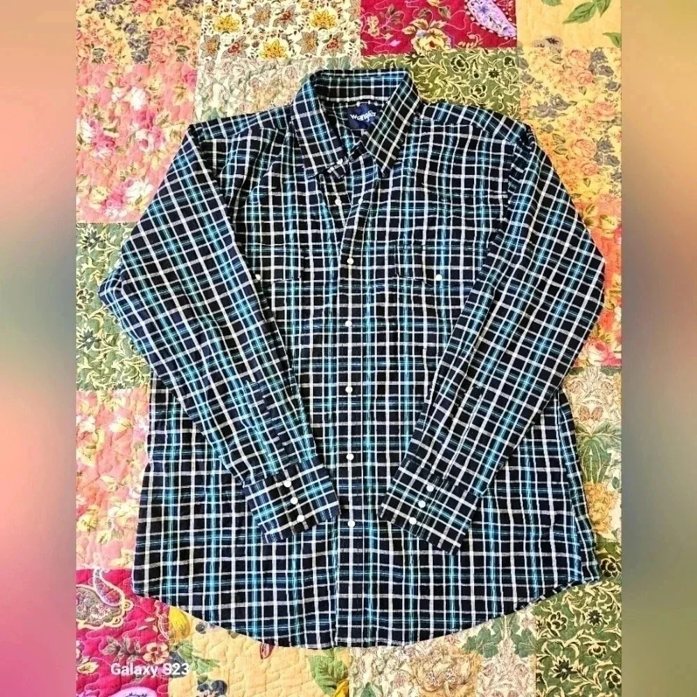 Wrangler pearl snaps shirt